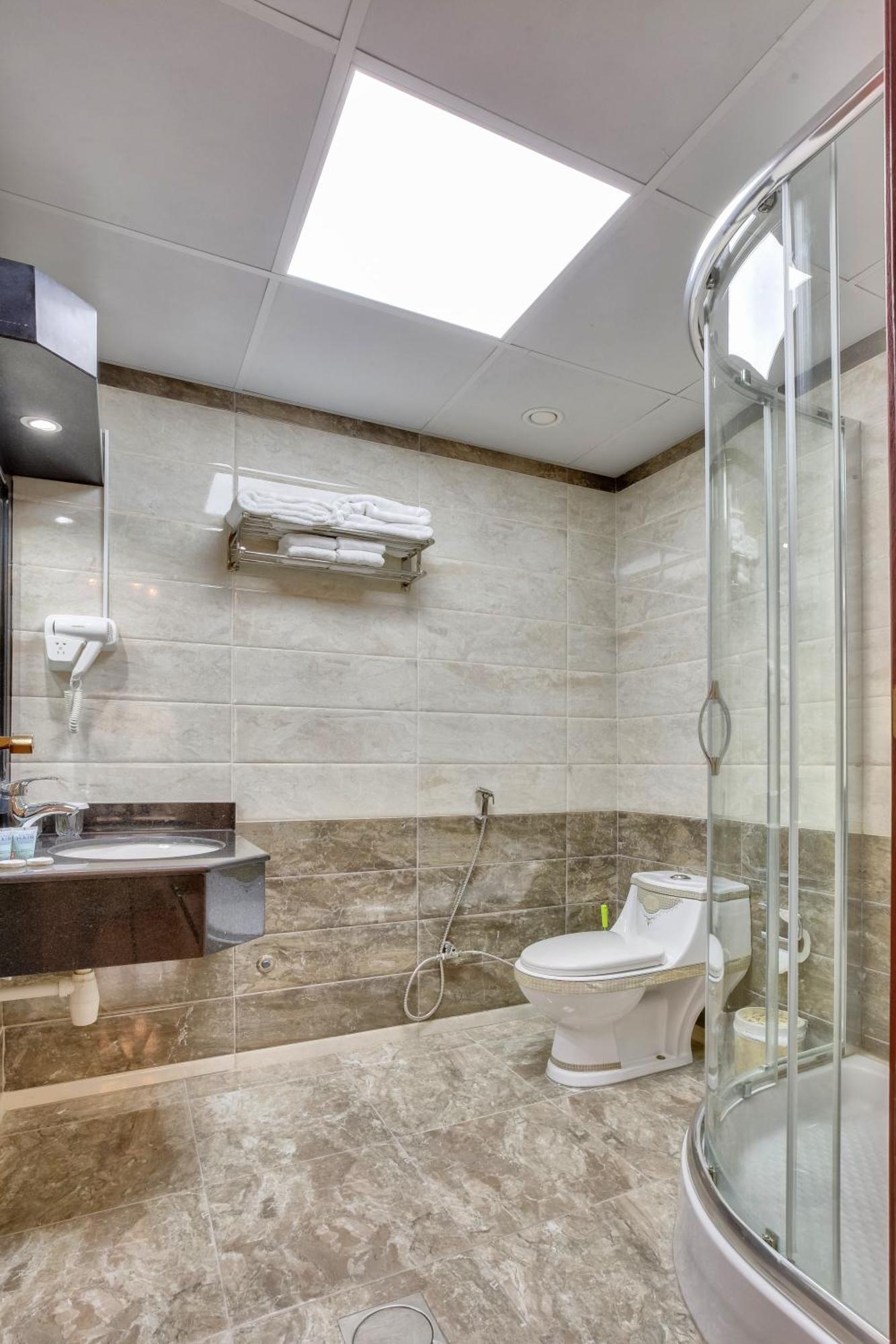 שארג'ה Royal Hotel מראה חיצוני תמונה