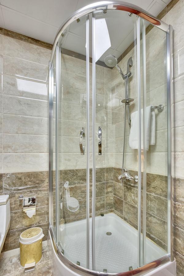 שארג'ה Royal Hotel מראה חיצוני תמונה