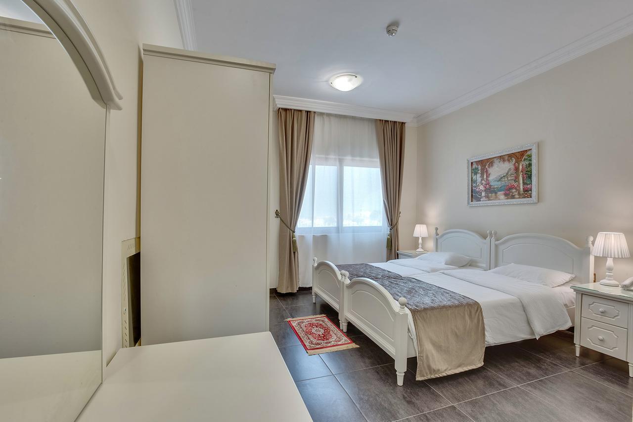 שארג'ה Royal Hotel מראה חיצוני תמונה