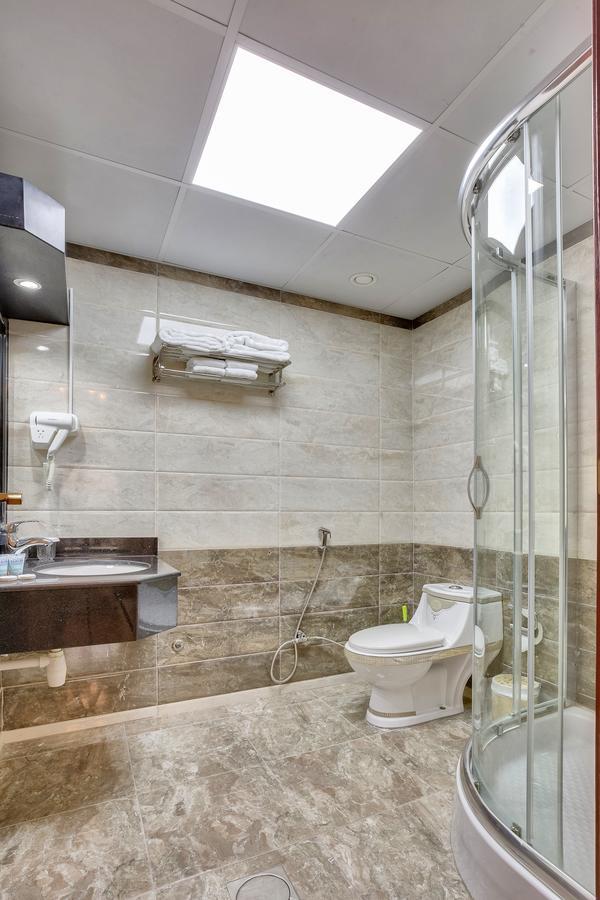 שארג'ה Royal Hotel מראה חיצוני תמונה